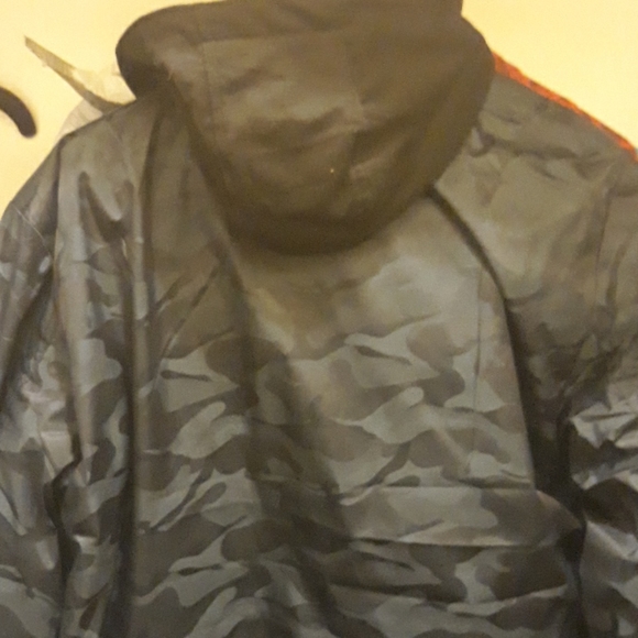 Jacket - Picture 2 of 7